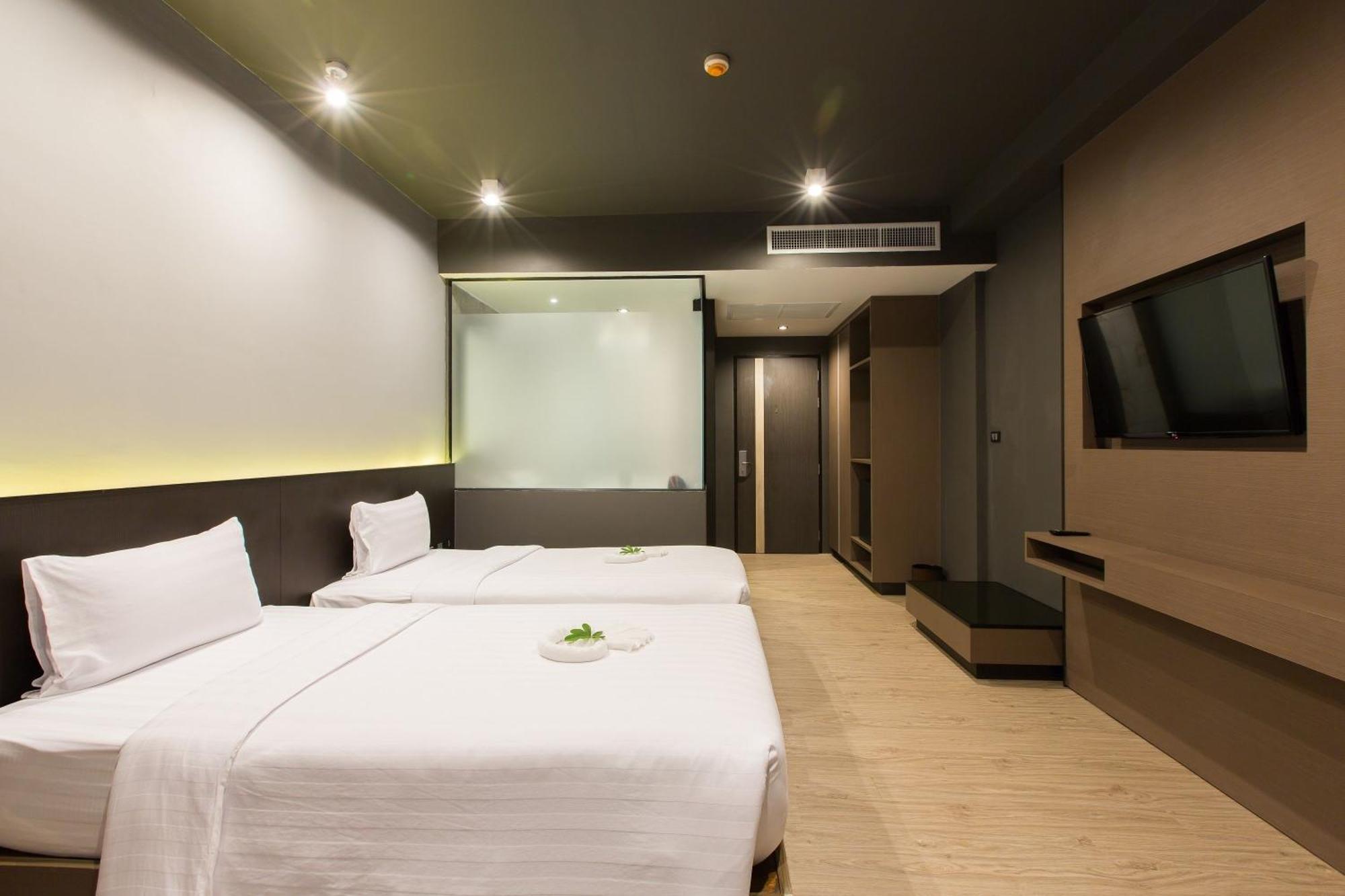 Deluxe Double or Twin Room